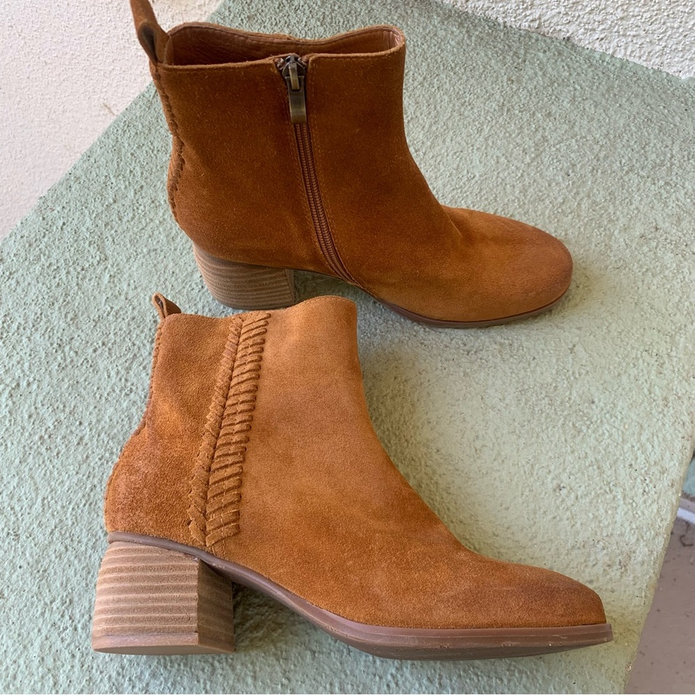 Antelope Anthropologie Nila Braid Block Heel Ankle Booties NWOB